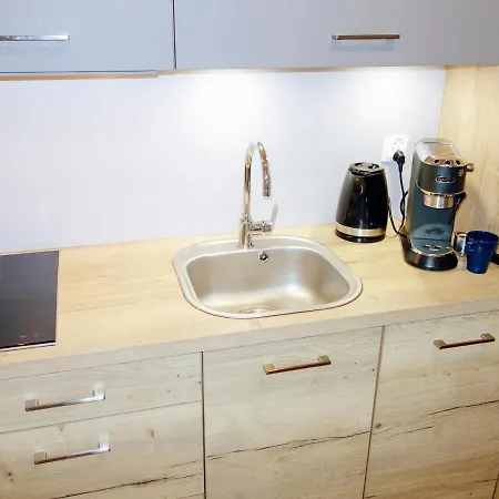 Sun4you Polanki Park アパート